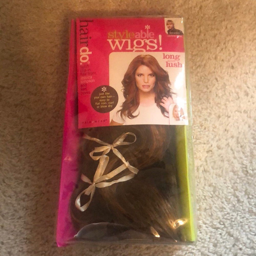 New Hairdo Styleable Wig Glazed Auburn Jessica Simpson